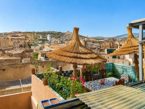 Day, Natural landscape, Balcony/Terrace, City view