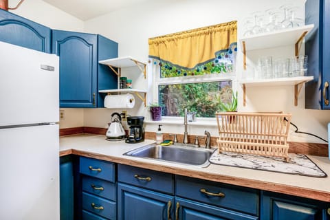 Enchanted Cottage House in Vashon