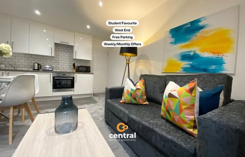 Rosefield by CENTRAL SERVICED APARTMENTS - Modern 1 Bedroom - FREE Street Parking - Close to University of Dundee - Weekly-Monthly Stay Offers - Wi-Fi - Student Relocation or Temporary Stay Favourite Apartment in Dundee