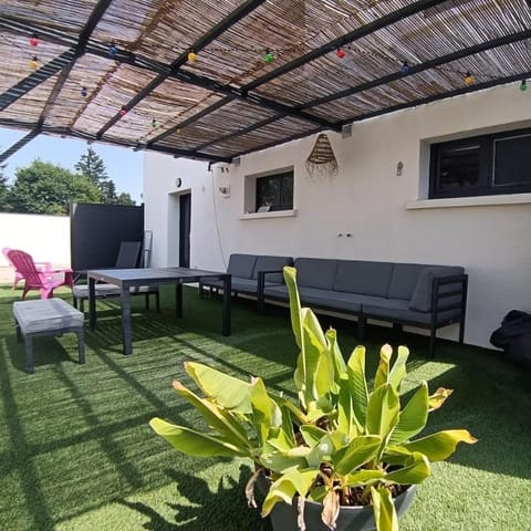 L'APPARTAMENTO Apartment in Bourgogne-Franche-Comté