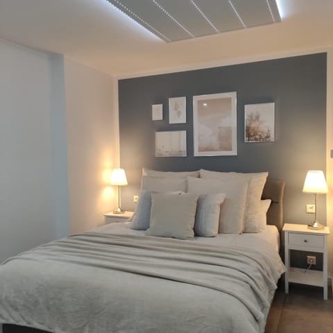 Bedroom, soundproof