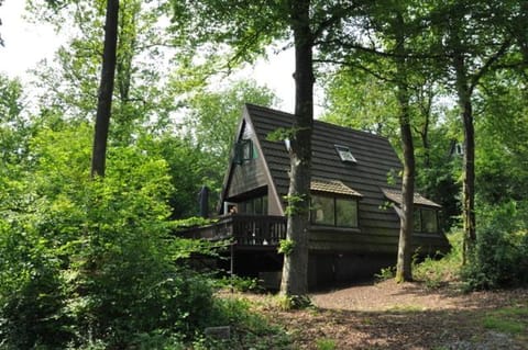 Vakantiehuis Durbuy 'De witte vlinder' Chalet in Wallonia, Belgium