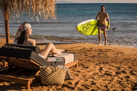 Day, People, Beach, Sea view, group of guests, sunbed