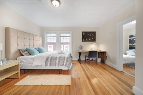 Photo of the whole room, Bedroom