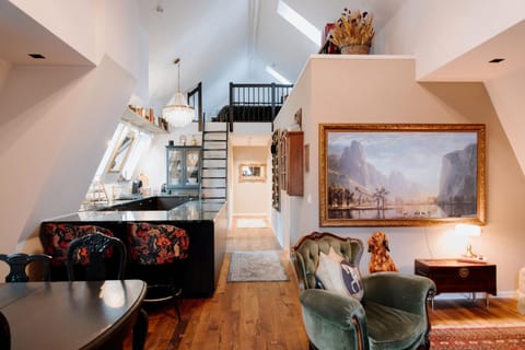 TV and multimedia, Kitchen or kitchenette, Living room, Seating area, Dining area, pet friendly