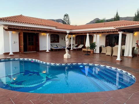 Property building, Spring, Off site, Day, Night, Balcony/Terrace, Balcony/Terrace, Pool view, Swimming pool, Sunset