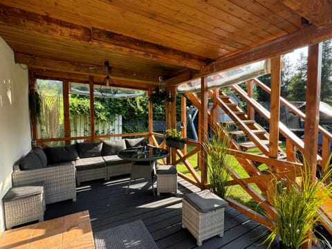 Pogodny domek Kopalino z balią House in Pomeranian Voivodeship