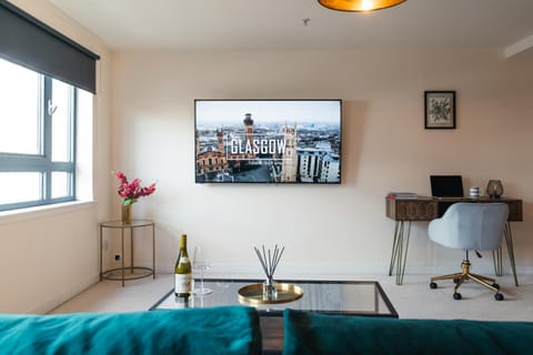 West End Escape - Prime Location Apartment in Glasgow