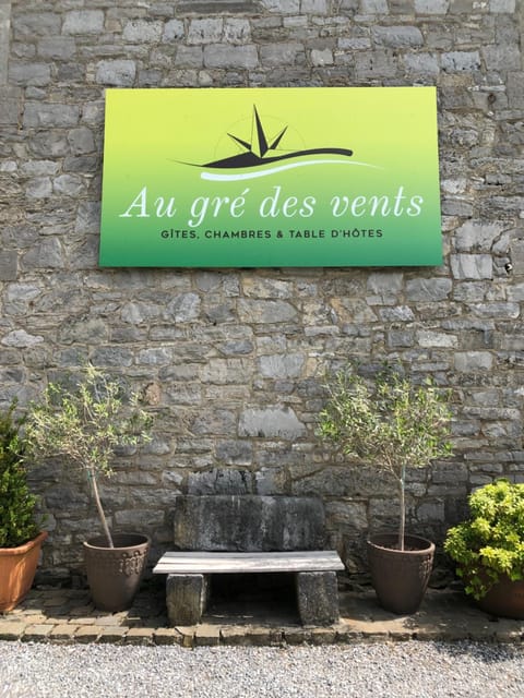 Property building, Property logo or sign