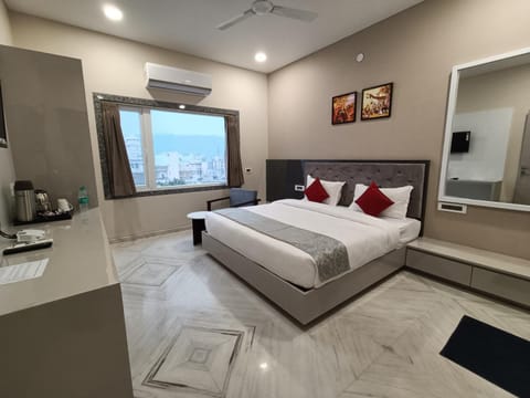 View (from property/room), Photo of the whole room