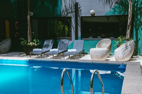 Pool view, Swimming pool, sunbed