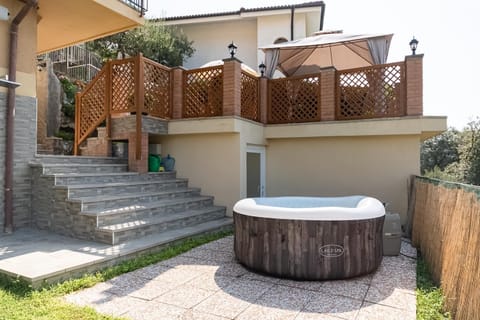 Garden, Hot Tub, Spa and wellness centre/facilities, Swimming pool