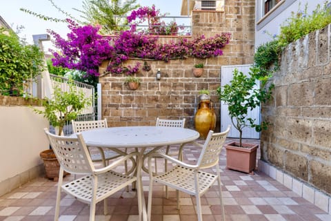 Patio, Garden