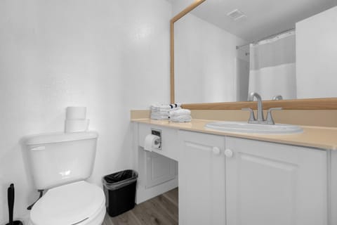 Cozy Condo on International Dr. Near Universal Studios Apartment in Orlando