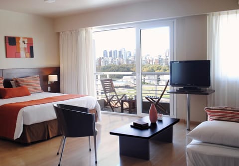 Bed, TV and multimedia, Balcony/Terrace, Decorative detail