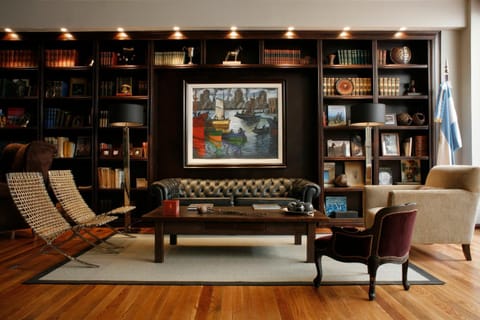 Communal lounge/ TV room, Library, Living room
