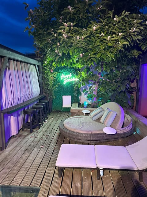 Ashbys Deluxe Studios with Free Spa included Apartment in Portsmouth