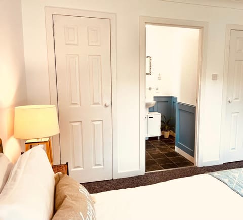 Shower, Bathroom, Bedroom