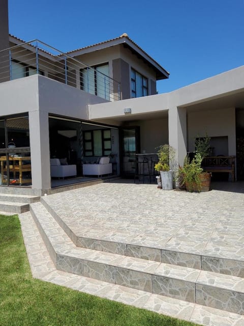 BBQ facilities, Garden view