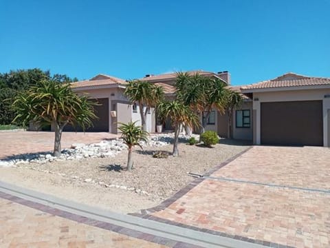 Property building, Street view