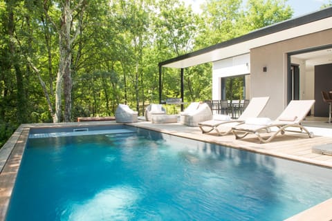 Le Clos des Bleynoux House in Provence-Alpes-Côte d'Azur