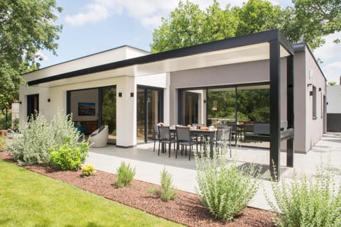 Patio, Facade/entrance, Garden