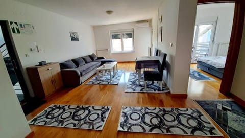 Dom apartmani II Apartment in Serbia