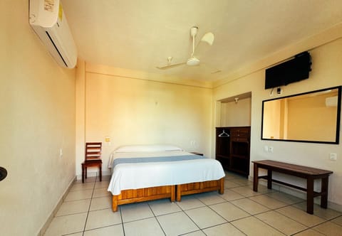 Hotel El Mirador Hotel in Puerto Escondido