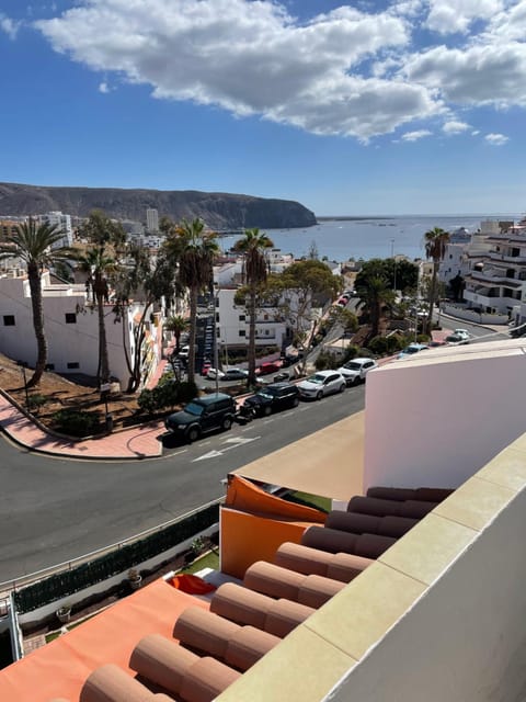Balcony/Terrace, Sea view, Street view