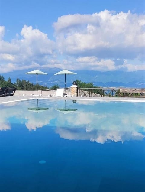 Day, Mountain view, Swimming pool