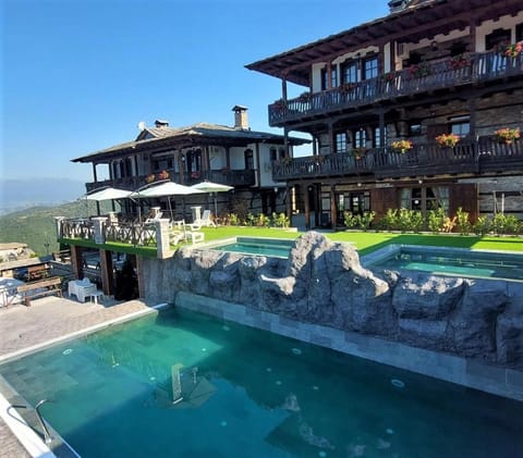 Day, Natural landscape, Mountain view, Pool view, Swimming pool