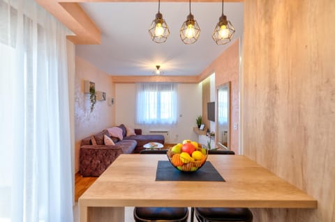 Living room, Seating area, Dining area, Food