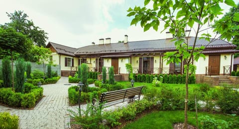 Facade/entrance, Natural landscape, Hiking, Landmark view, Street view