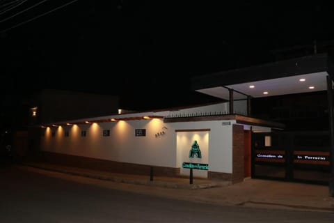 Facade/entrance