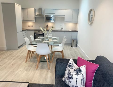 Kitchen or kitchenette, Living room
