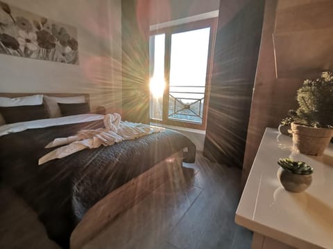 Bed, Sunset