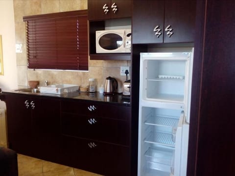 Coffee/tea facilities, Kitchen or kitchenette, toaster
