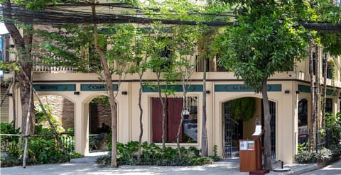 Property building, Facade/entrance