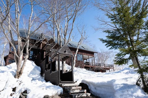 Property building, Day, Winter