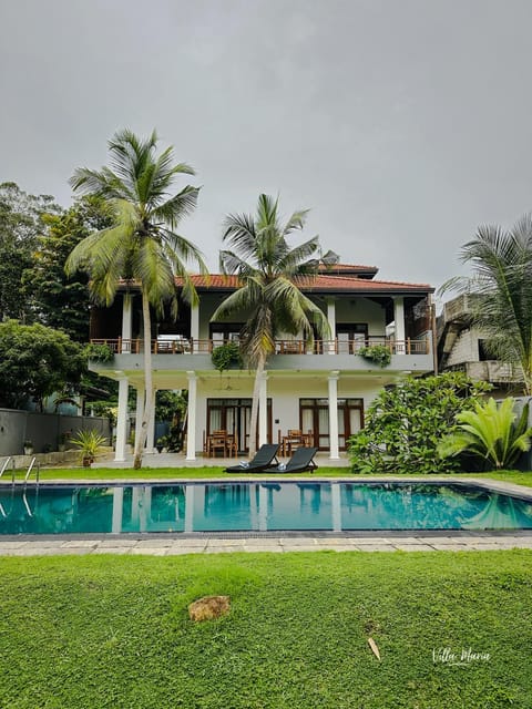 Property building, Garden, Garden view, Pool view, Swimming pool