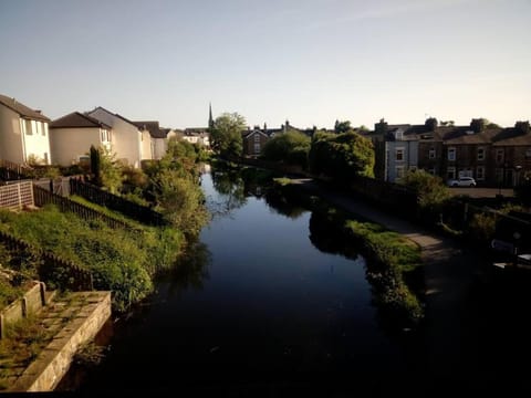 The Staithe by the Canal. Apartment in Lancaster