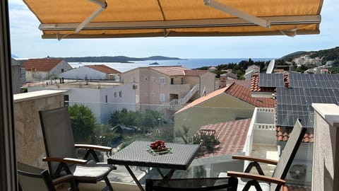 View (from property/room), Balcony/Terrace, Sea view
