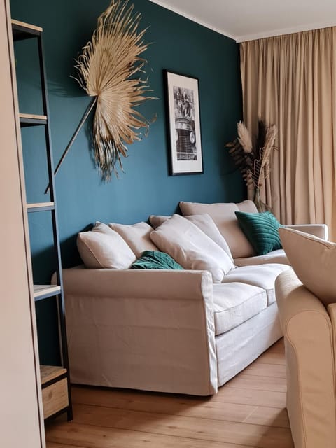 Living room, Photo of the whole room, Seating area