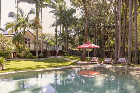 Property building, Natural landscape, Garden, Garden view, Pool view, Swimming pool, sunbed