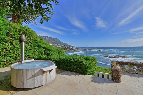 Day, Natural landscape, Garden, Hot Tub, Hot Tub, Balcony/Terrace, Beach, Mountain view, Sea view