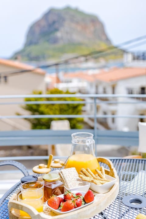 Monemvasia Modern Flat with Panoramic Sea View Apartment in Islands