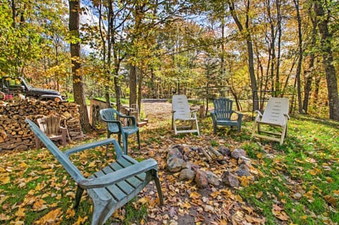 Cozy Retreat with Fire Pit Less Than 1 Mi to Mille Lacs Lake House in Mille Lacs Lake
