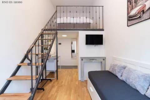 Bed, TV and multimedia, Photo of the whole room, Seating area