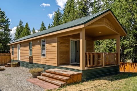 Property building, Spring, Day