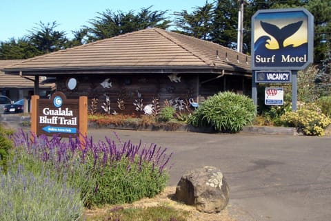 Facade/entrance, Logo/Certificate/Sign